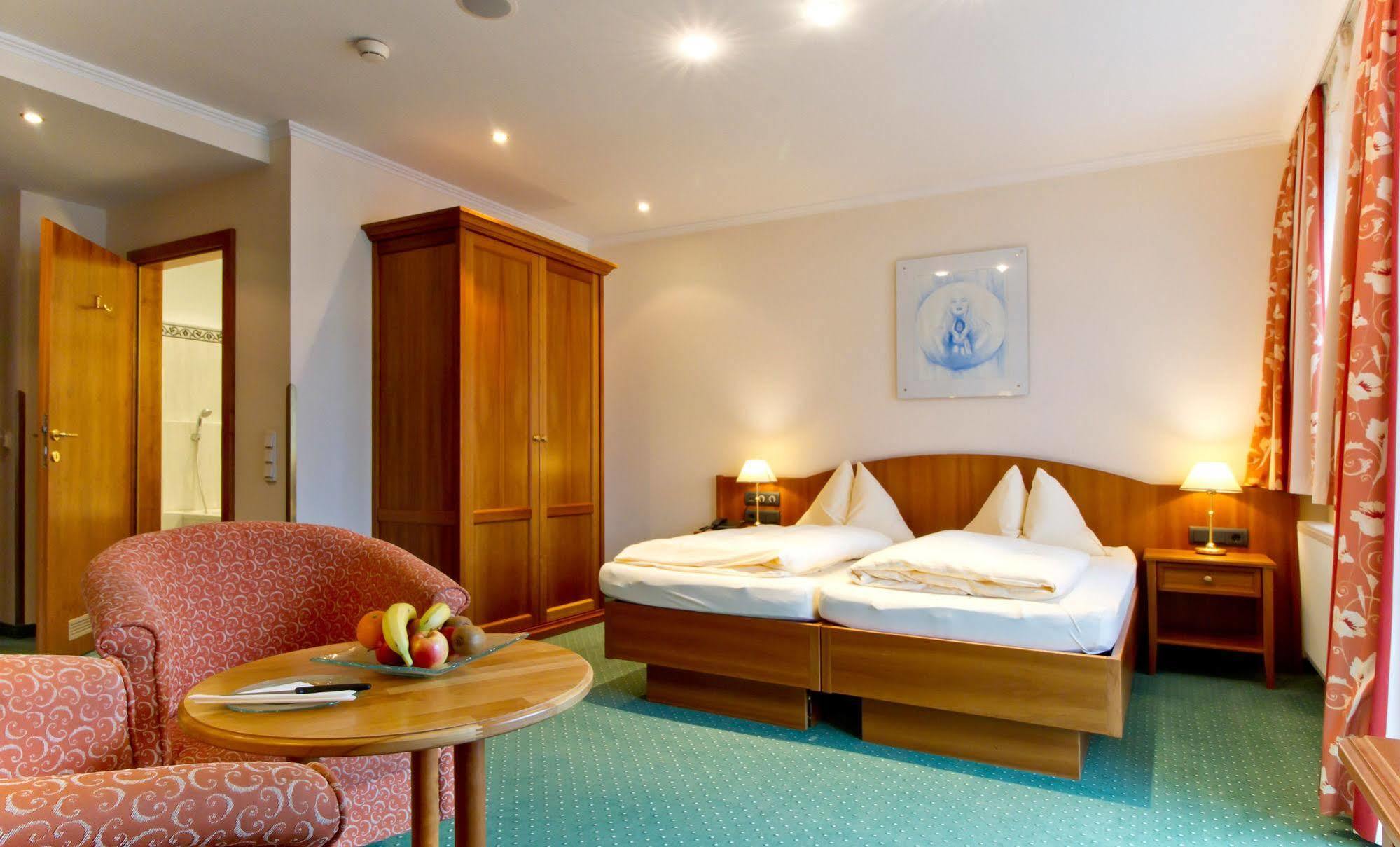 Hotel Weisser Hirsch Sankt Wolfgang im Salzkammergut Экстерьер фото