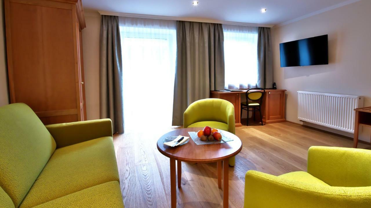 Hotel Weisser Hirsch Sankt Wolfgang im Salzkammergut Экстерьер фото